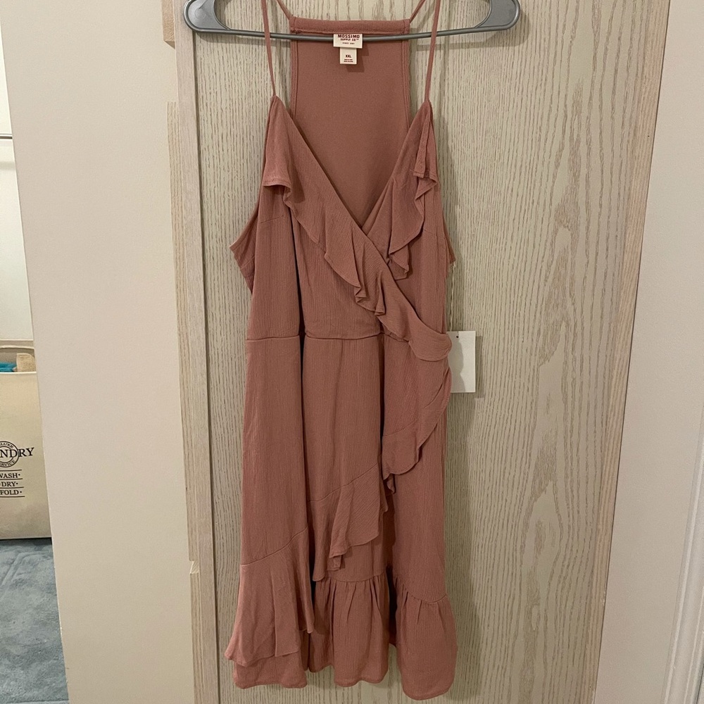 Mini ruffled dress NWT